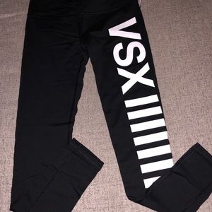 NWT Victoria’s Secret VSX knockout leggings